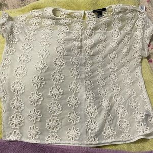 Pretty lace girls large short sleeve shirt